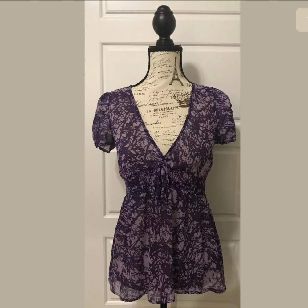 🌻21 Semi-Sheer Blouse